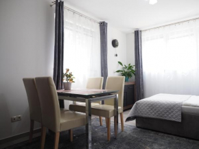 Adobe Apartment - przytulny i free parking, Wrocław